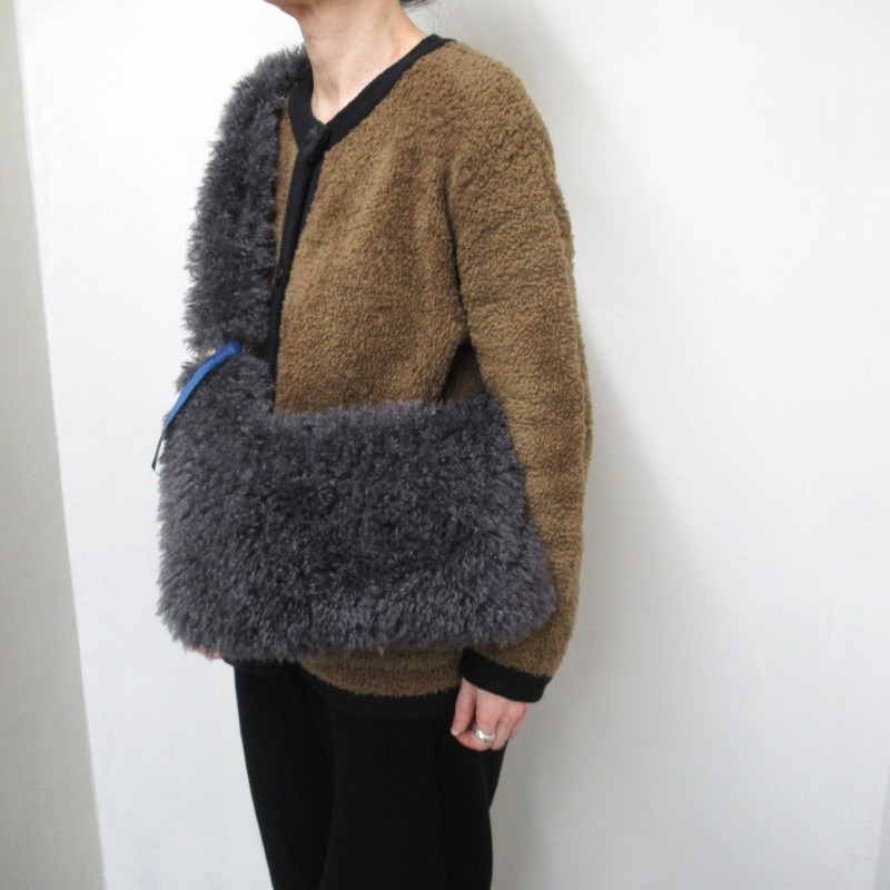 【SALE】 Medelu エコファーボディーバッグ GY